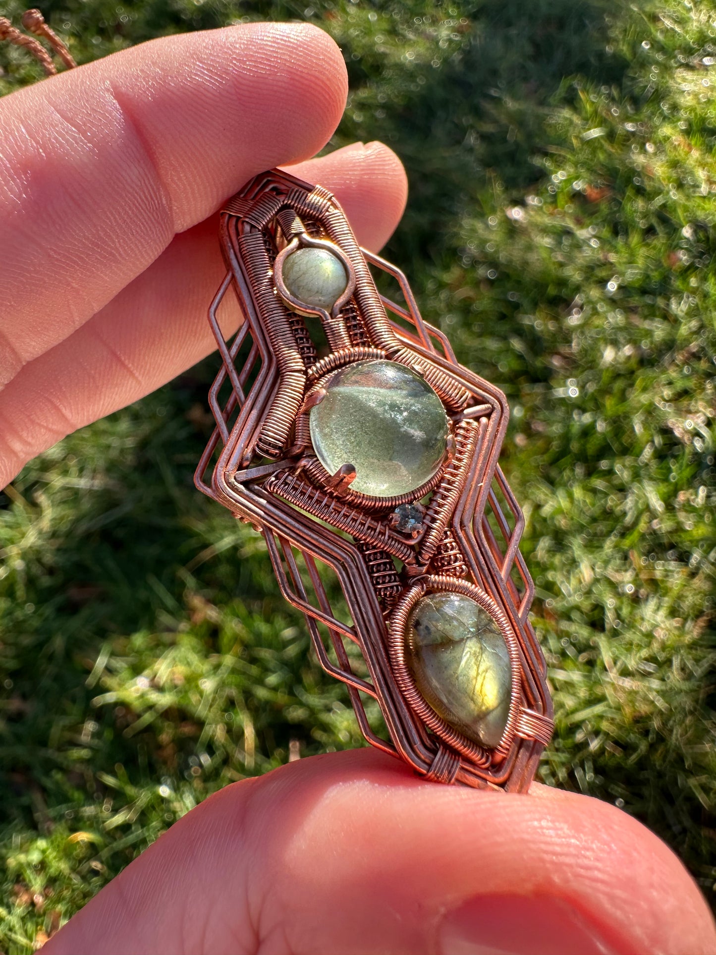 Portal Talisman 🪬 🕳️🛸👽 Copper Tech Key Pendant, Labradorite & Lodolite Crystals