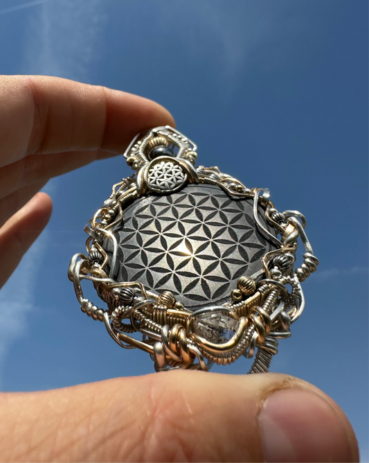 Sacred Shungite 🪬 Flower of Life ✨⚛️✨ Herkimer Diamond 💎 EMF Protection 📵🛜📵 Pendant